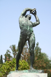 imagen de estatua de grecia